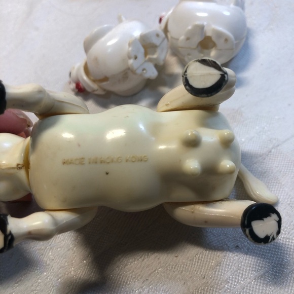 Lot of Vintage Fisher-Price Farm Animals Pigs, Cow, Hens & Sheep - Picture 5 of 9